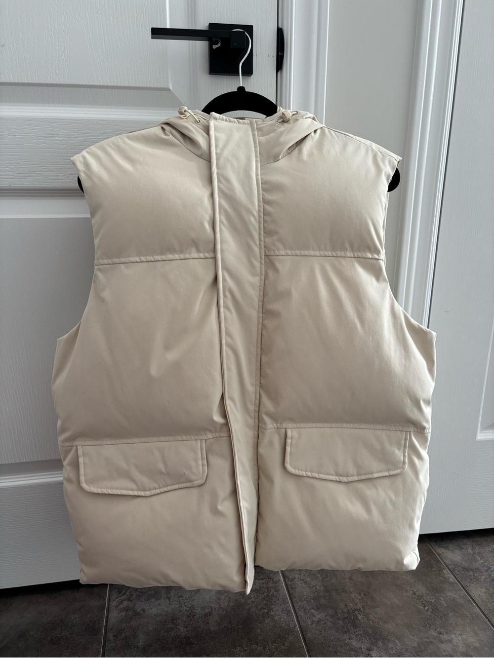 ZARA Men's Puffer Vest Hooded Sleeveless Jacket - Cream